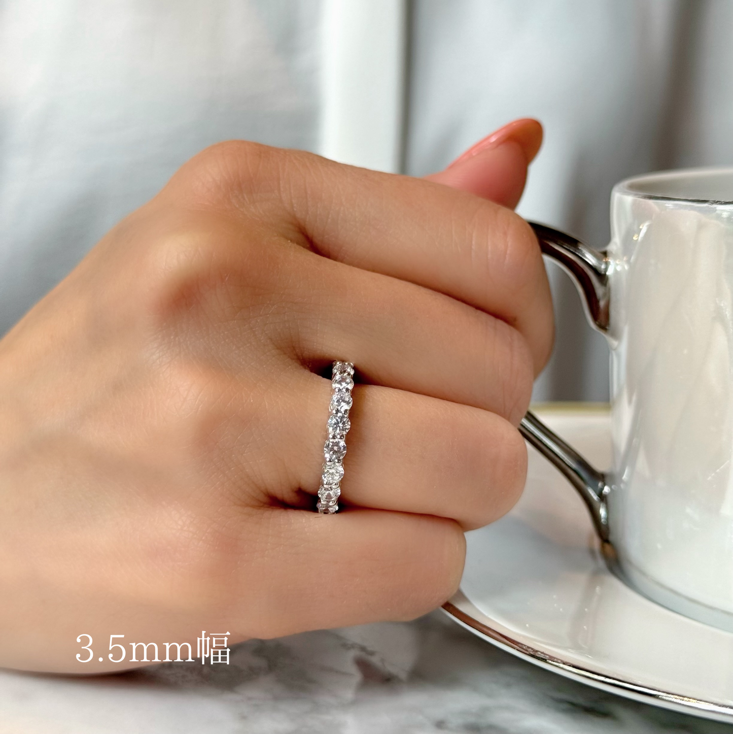 Sara フレンチセットフルエタニティリング 1.0ct /2.0ct /3.0ct ダイヤモンド/ラボグロウンダイヤ 3.5mm幅着用例
