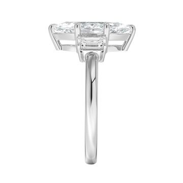 Elizabeth マーキスカットサイドストーンリング | ラボグロウン