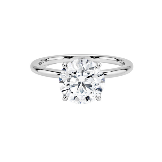 凯莉单石戒指镶有圆形明亮式切工钻石