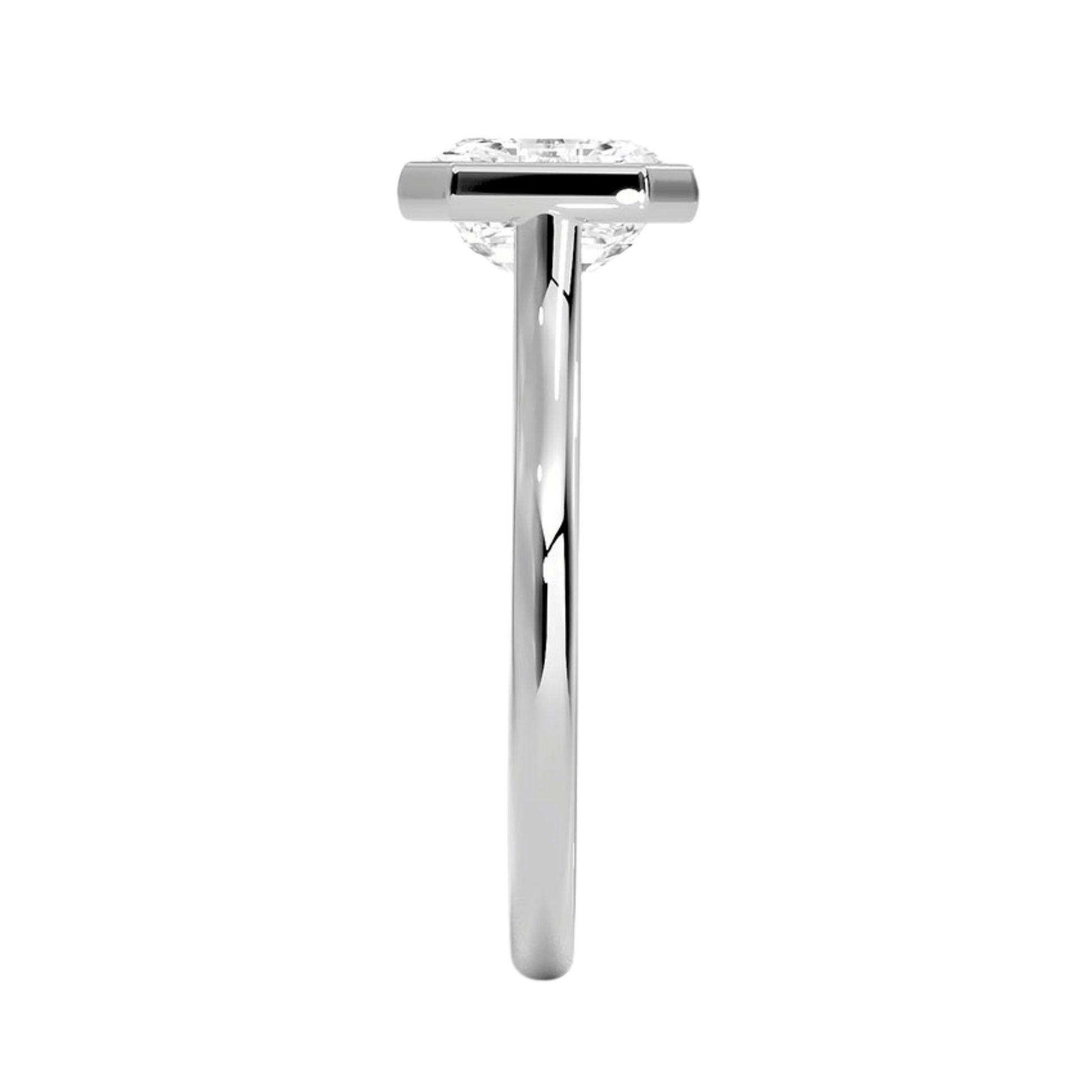 Mira アッシャーカット ベゼルリング | ラボグロウンダイヤモンド/ダイヤモンド 婚約指輪 縦真横からの画像