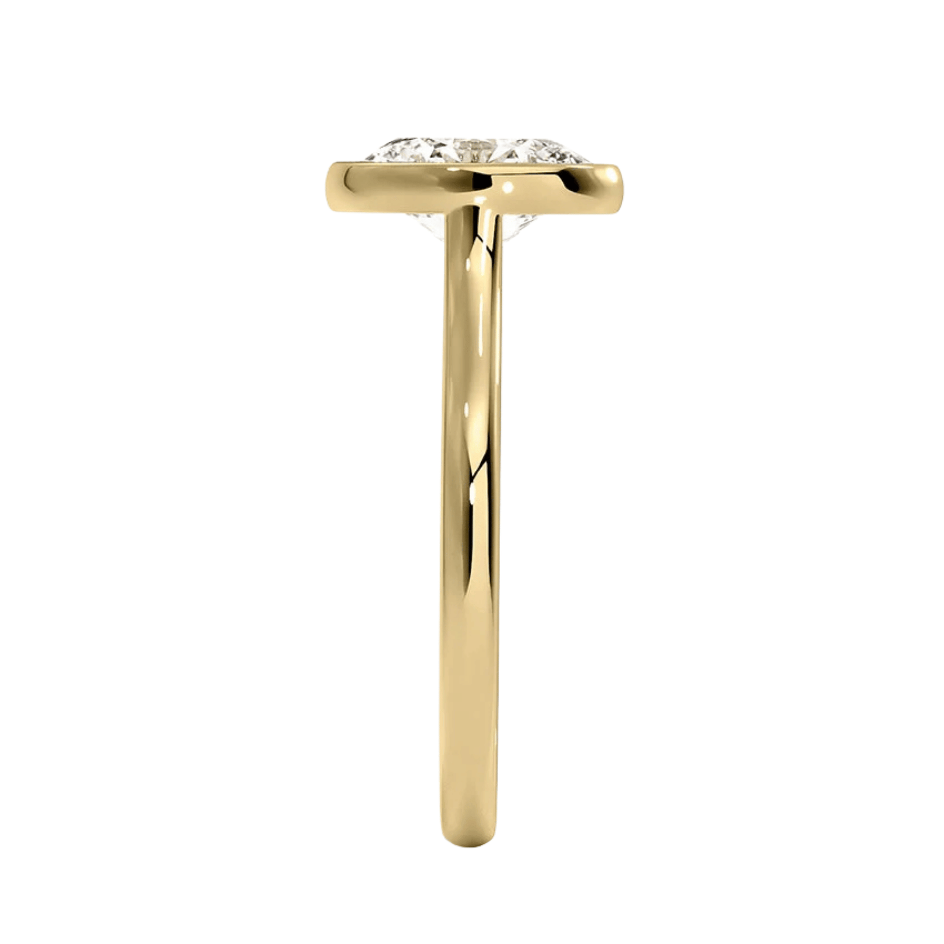 Mira オーバルカット ベゼルリング | ラボグロウンダイヤモンド/ダイヤモンド 婚約指輪 イエローゴールド 縦真横からの画像